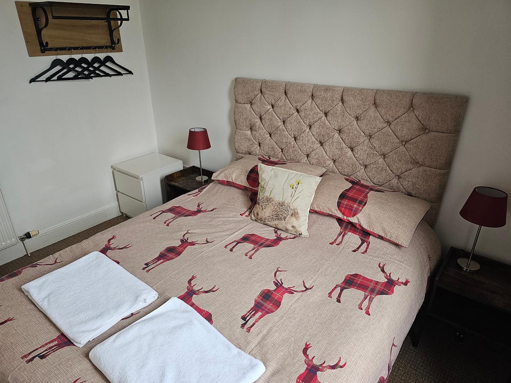 Snug - Abhainn Apartment Хеленсборо Экстерьер фото